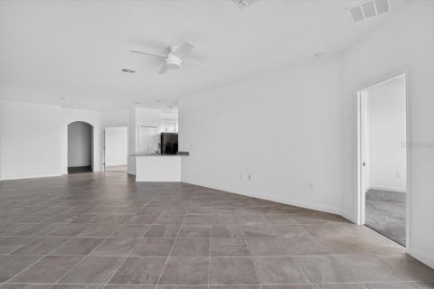Villa ou maison à louer à Bradenton, Floride: 3 chambres, 145.3 m2 № 2123125 - photo 12