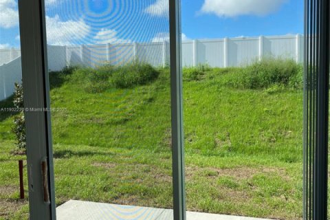 House in Winter Haven, Florida 3 bedrooms № 1953741 - photo 26