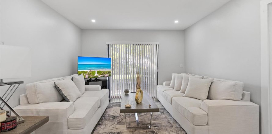 Condominio en Coral Springs, Florida, 2 dormitorios  № 2077673