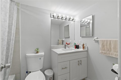 Condominio en venta en Coral Springs, Florida, 2 dormitorios, 90.3 m2 № 2077673 - foto 22