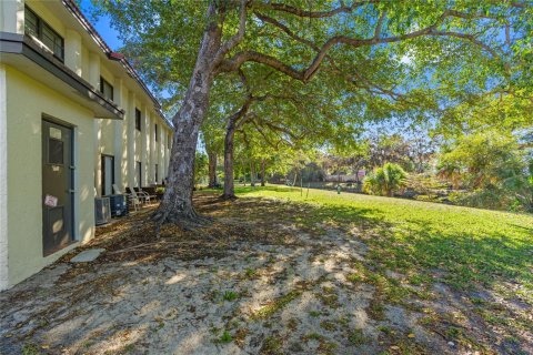 Condominio en venta en Coral Springs, Florida, 2 dormitorios, 90.3 m2 № 2077673 - foto 30