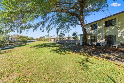 Condominio en venta en Coral Springs, Florida, 2 dormitorios, 90.3 m2 № 2077673 - foto 26