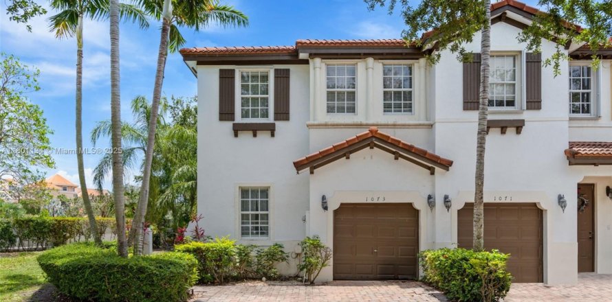 Townhouse in Homestead, Florida 3 bedrooms, 140.1 sq.m. № 1861950