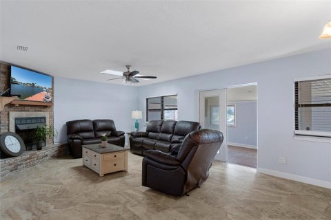 Casa en venta en Hernando Beach, Florida, 2 dormitorios, 149.11 m2 № 1586108 - foto 20