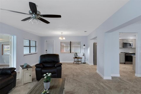 Casa en venta en Hernando Beach, Florida, 2 dormitorios, 149.11 m2 № 1586108 - foto 22