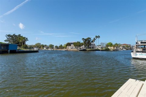 Casa en venta en Hernando Beach, Florida, 2 dormitorios, 149.11 m2 № 1586108 - foto 10