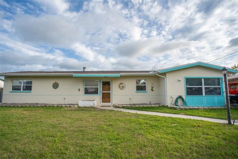 Casa en venta en Hernando Beach, Florida, 2 dormitorios, 149.11 m2 № 1586108 - foto 13