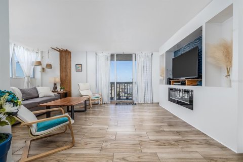 Copropriété à vendre à Daytona Beach, Floride: 2 chambres, 98.29 m2 № 2097013 - photo 8