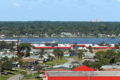 Copropriété à vendre à Daytona Beach, Floride: 2 chambres, 98.29 m2 № 2097013 - photo 6