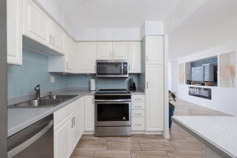Copropriété à vendre à Daytona Beach, Floride: 2 chambres, 98.29 m2 № 2097013 - photo 13