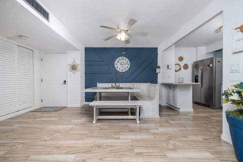Copropriété à vendre à Daytona Beach, Floride: 2 chambres, 98.29 m2 № 2097013 - photo 2