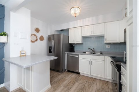 Copropriété à vendre à Daytona Beach, Floride: 2 chambres, 98.29 m2 № 2097013 - photo 5