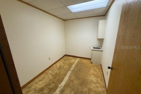 Immobilier commercial à louer à New Port Richey, Floride: 96.62 m2 № 1835325 - photo 7