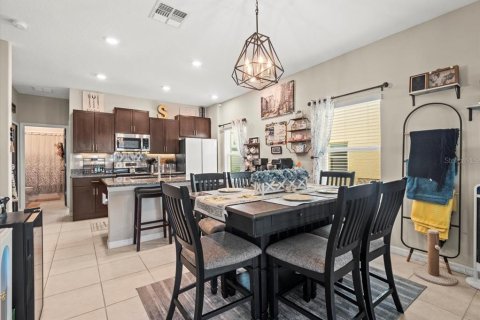 Townhouse in PALM RIVER TOWNHOMES in Tampa, Florida 3 bedrooms, 188.59 sq.m. № 1680563 - photo 20