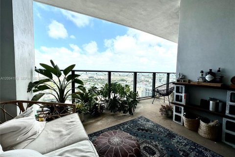 Condominio en alquiler en Miami, Florida, 1 dormitorio, 78.97 m2 № 2068545 - foto 8