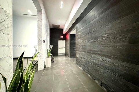 Condominio en alquiler en Miami, Florida, 1 dormitorio, 78.97 m2 № 2068545 - foto 30