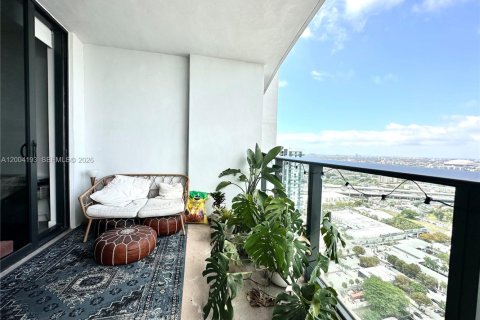 Condominio en alquiler en Miami, Florida, 1 dormitorio, 78.97 m2 № 2068545 - foto 9