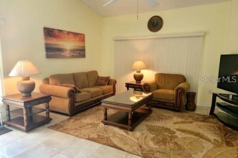 Casa en alquiler en New Port Richey, Florida, 2 dormitorios, 109.07 m2 № 1914014 - foto 4