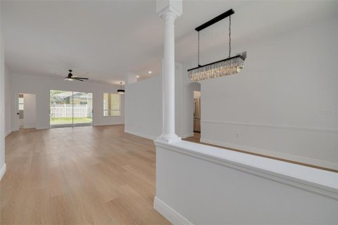 House in Tampa, Florida 5 bedrooms, 222.22 sq.m. № 1826660 - photo 6