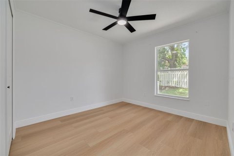 House in Tampa, Florida 5 bedrooms, 222.22 sq.m. № 1826660 - photo 25