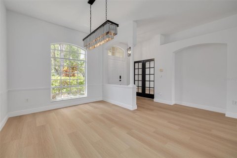 House in Tampa, Florida 5 bedrooms, 222.22 sq.m. № 1826660 - photo 7