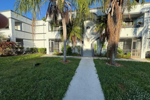Condo in Weston, Florida, 2 bedrooms  № 1953522 - photo 12