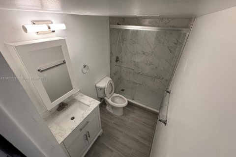 Condo in Weston, Florida, 2 bedrooms  № 1953522 - photo 15