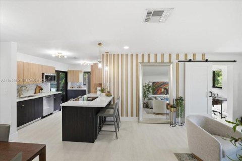 Casa en venta en Oakland Park, Florida, 4 dormitorios, 132.85 m2 № 1999987 - foto 9