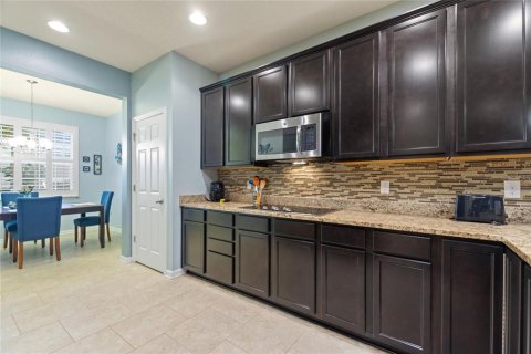 House in Davenport, Florida 3 bedrooms, 211.82 sq.m. № 1832737 - photo 7