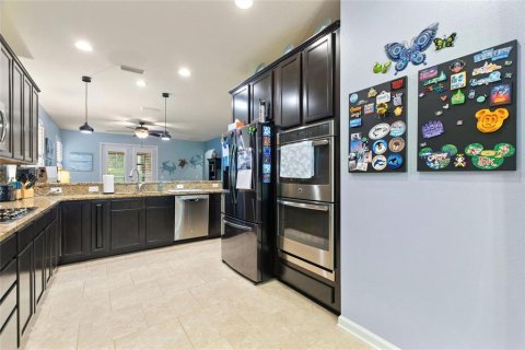 House in Davenport, Florida 3 bedrooms, 211.82 sq.m. № 1832737 - photo 6