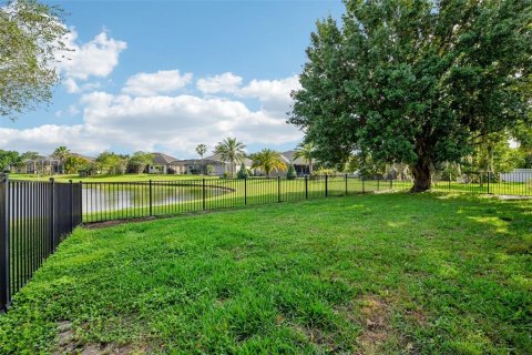 Casa en venta en Kissimmee, Florida, 4 dormitorios, 258.73 m2 № 1624624 - foto 3