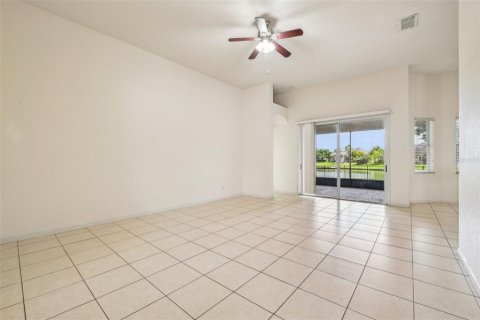 Casa en venta en Kissimmee, Florida, 4 dormitorios, 258.73 m2 № 1624624 - foto 8