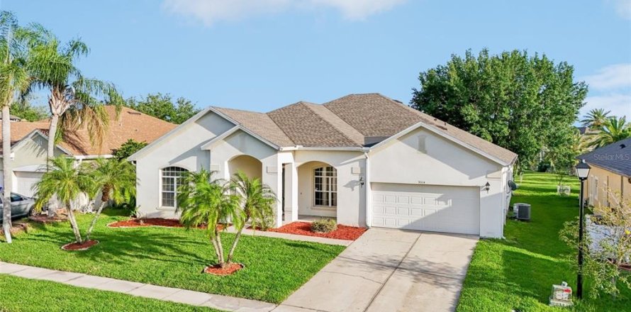 Casa en Kissimmee, Florida 4 dormitorios, 258.73 m2 № 1624624