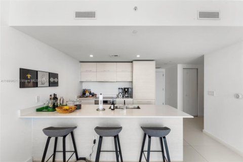 Снять в аренду кондоминиум в Майами, Флорида 1 спальня, 90.77м2, № 1952911 - фото 10