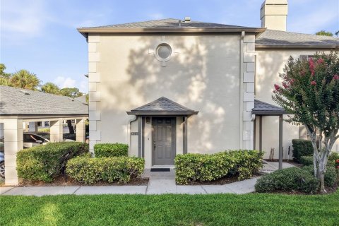 Condominio en Tampa, Florida, 2 dormitorios № 2129562