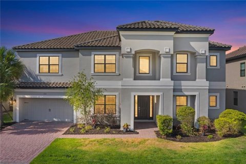Casa en venta en Kissimmee, Florida, 5 dormitorios, 393.16 m2 № 2196046 - foto 9