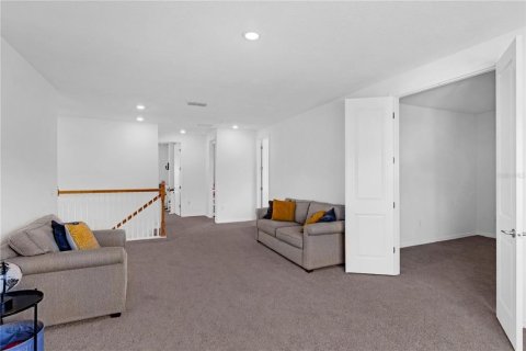 Casa en venta en Kissimmee, Florida, 5 dormitorios, 393.16 m2 № 2196046 - foto 29