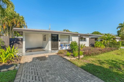 Villa ou maison à louer à Wilton Manors, Floride: 2 chambres, 106.47 m2 № 2268087 - photo 18