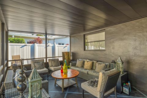 Villa ou maison à louer à Wilton Manors, Floride: 2 chambres, 106.47 m2 № 2268087 - photo 24
