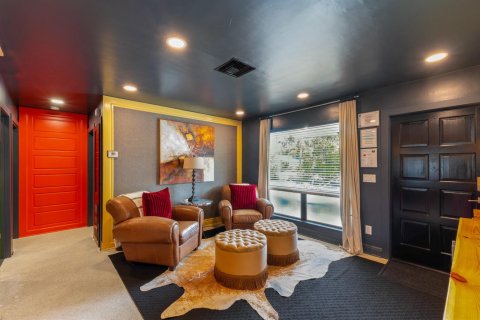 Villa ou maison à louer à Wilton Manors, Floride: 2 chambres, 106.47 m2 № 2268087 - photo 2
