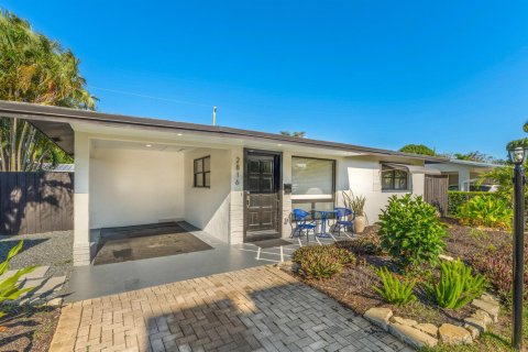 Villa ou maison à louer à Wilton Manors, Floride: 2 chambres, 106.47 m2 № 2268087 - photo 19