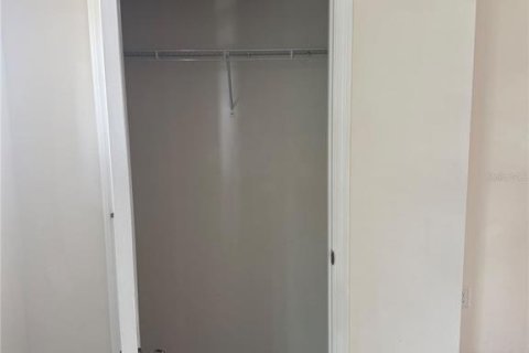 Touwnhouse à louer à Kissimmee, Floride: 3 chambres, 145.76 m2 № 2406465 - photo 17