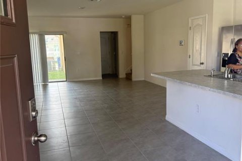 Touwnhouse à louer à Kissimmee, Floride: 3 chambres, 145.76 m2 № 2406465 - photo 3