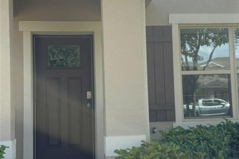 Touwnhouse à louer à Kissimmee, Floride: 3 chambres, 145.76 m2 № 2406465 - photo 2