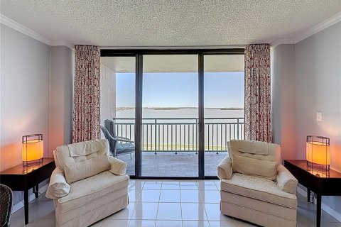Condo in Treasure Island, Florida, 3 bedrooms  № 1720184 - photo 25