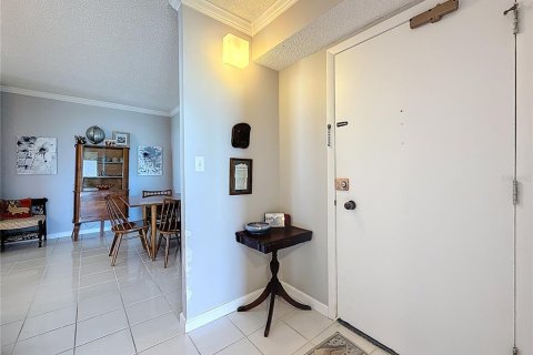 Condo in Treasure Island, Florida, 3 bedrooms  № 1720184 - photo 6
