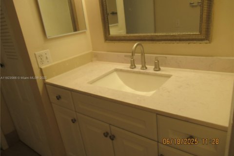 Copropriété à louer à Coconut Creek, Floride: 1 chambre, 74.14 m2 № 1961198 - photo 4