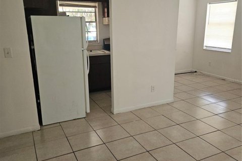 Casa en alquiler en Clearwater, Florida, 2 dormitorios, 70.61 m2 № 1834769 - foto 5