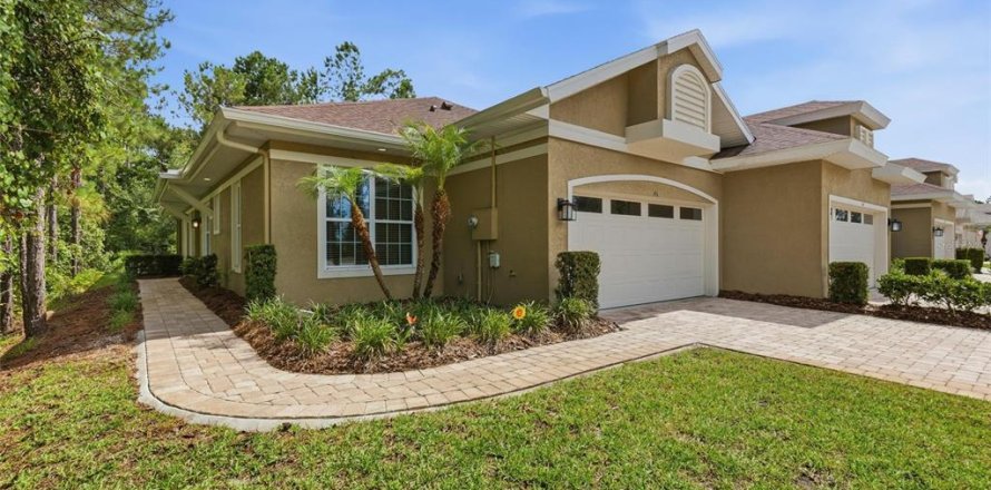 House in Ormond Beach, Florida 2 bedrooms, 148.09 sq.m. № 2201216