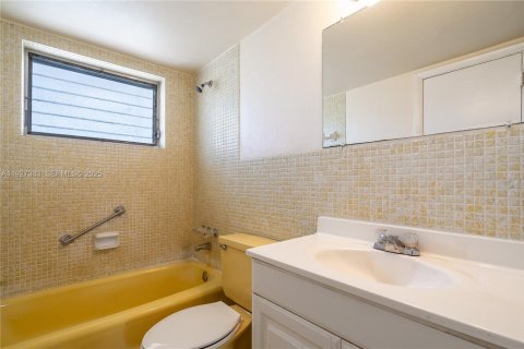 Condo in Aventura, Florida, 1 bedroom № 1986012 - photo 9